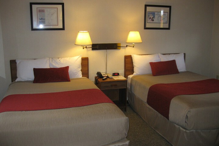 Boyne City Motel - thumb 5