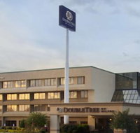 Doubletree by Hilton Hotel Fayetteville - Orlando Tourists
