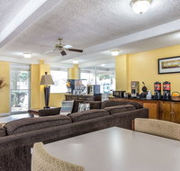 Econo Lodge Byron - Orlando Tourists