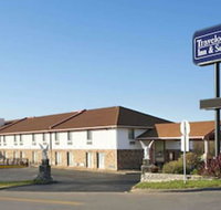 Travelodge Inn  Suites by Wyndham Muscatine - Orlando Tourists