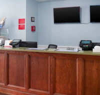 Econo Lodge Inn  Suites South - Orlando Tourists