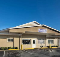 Travelodge by Wyndham Orangeburg - Orlando Tourists