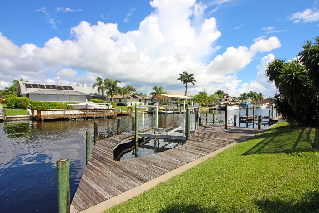 Waterfront Villa Ocean Drive ID1431 - thumb 2