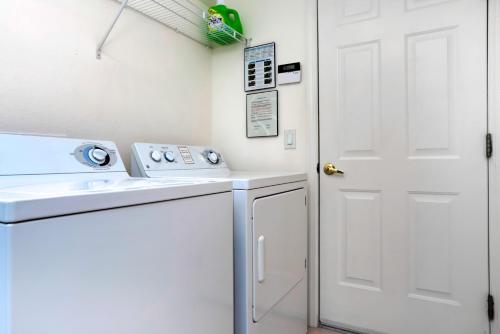 VIlla Merrick - thumb 3