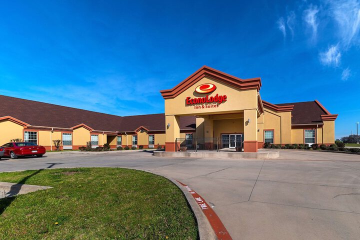 Econo Lodge Inn & Suites Bridgeport - thumb 2