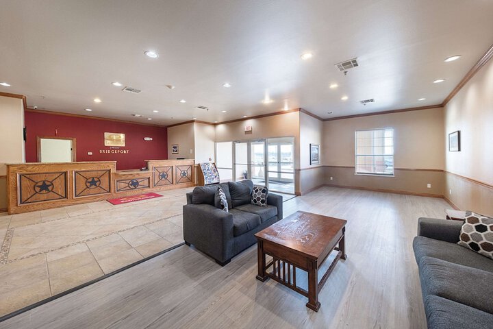 Econo Lodge Inn & Suites Bridgeport - thumb 7