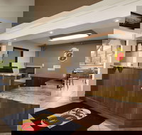 Super 8 by Wyndham Bozeman - Orlando Tourists