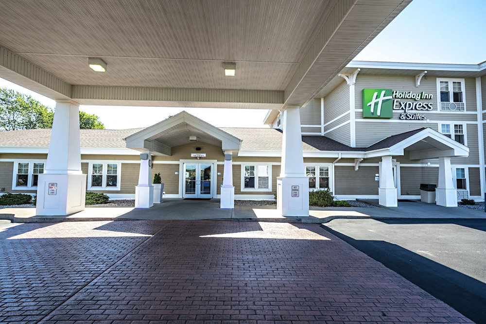 Holiday Inn Express Hotel & Suites Iron Mountain, An IHG Hotel - thumb 3