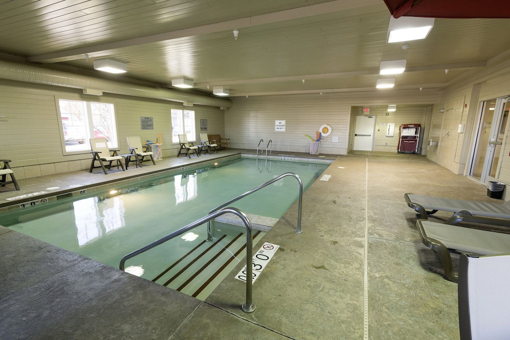 Holiday Inn Express Hotel & Suites Iron Mountain, An IHG Hotel - thumb 5