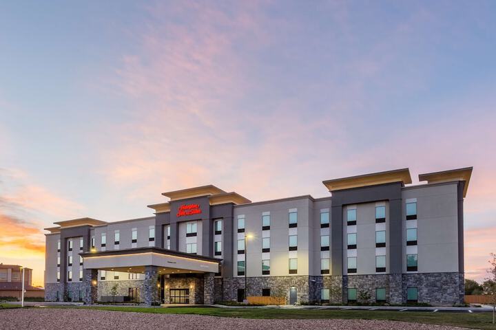 Hampton Inn & Suites Guymon OK - thumb 2