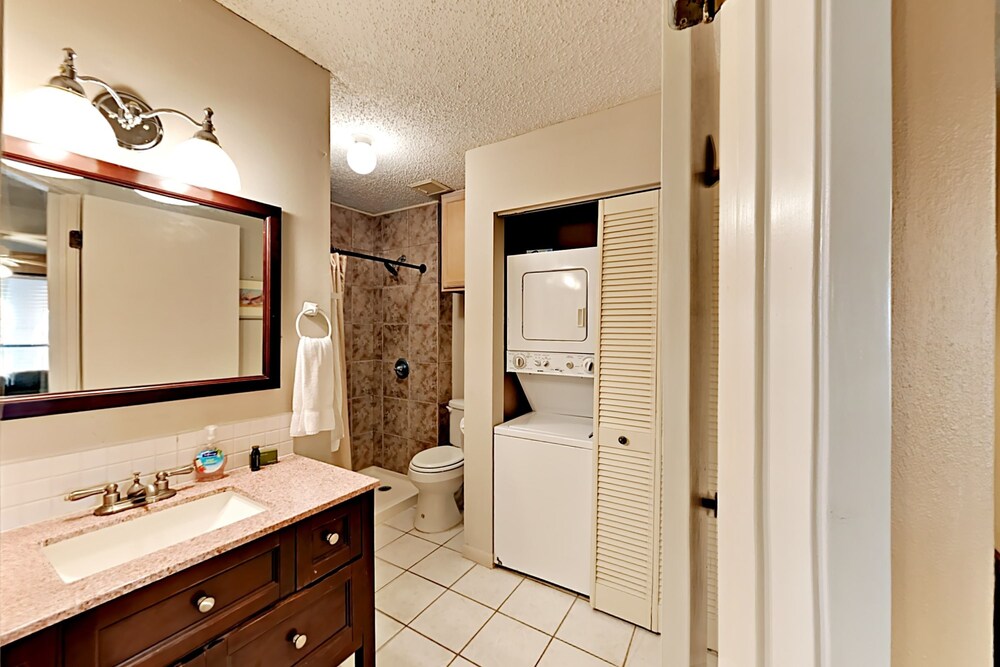 Fortuna Bay #6 - One Bedroom Condo - thumb 3