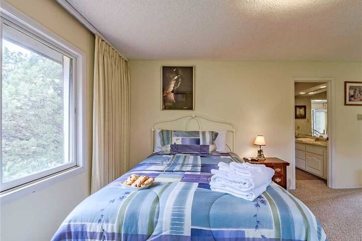 High Mesa Escape Three Bedroom Cabin - thumb 7