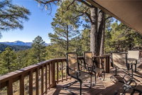 Alto Lakes Four Bedroom Cabin with Hot Tub