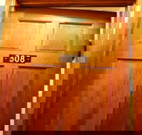 The Wren - Orlando Tourists