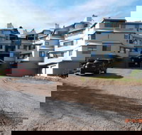 Benchmark - Orlando Tourists