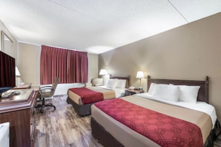 Econo Lodge - thumb 0