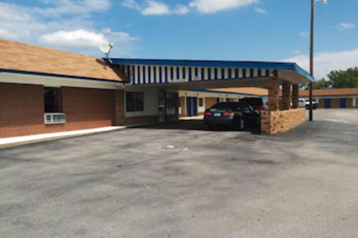 Budget Host Motel Gainesville - thumb 2