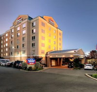 Fairfield Inn  Suites by Marriott Woodbridge - Orlando Tourists