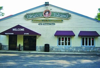 Sea Pines RV Resort & Campground - thumb 3