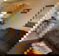 Mountain Landing Suites & RV Park - Orlando Tourists