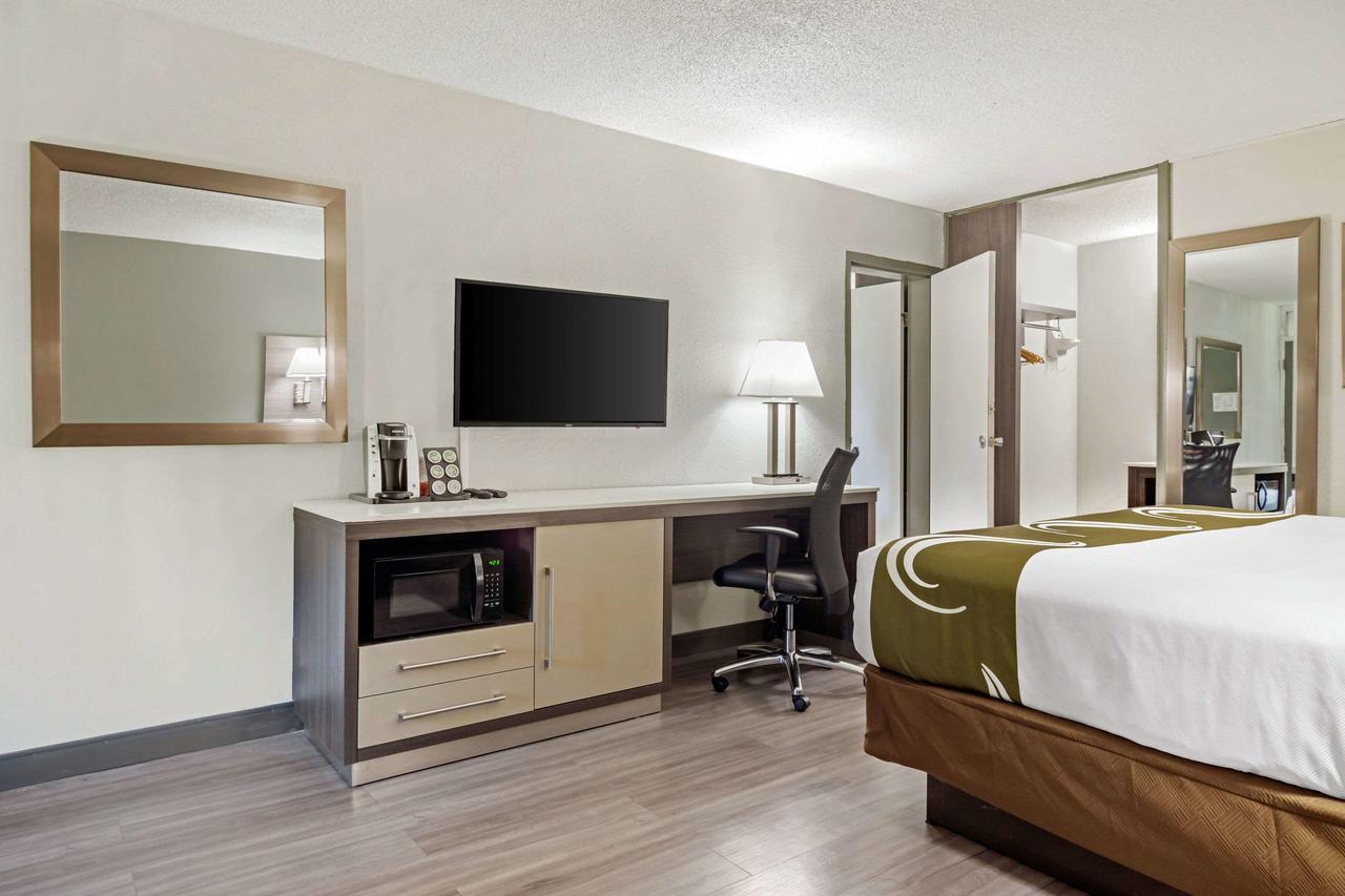 Quality Inn & Suites - thumb 28