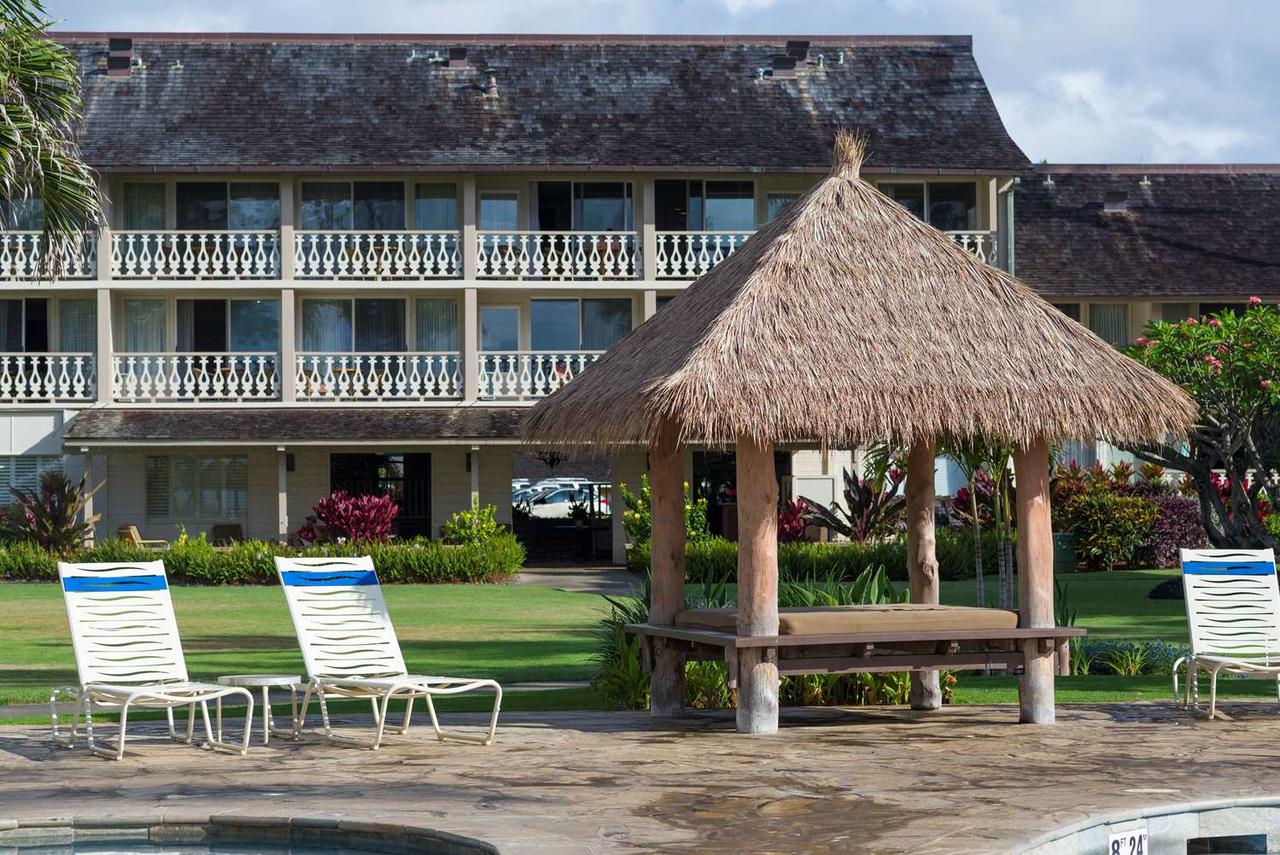 Aston Islander On The Beach - thumb 2