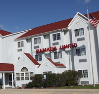 Ramada Limited and Suites Bloomington - Orlando Tourists