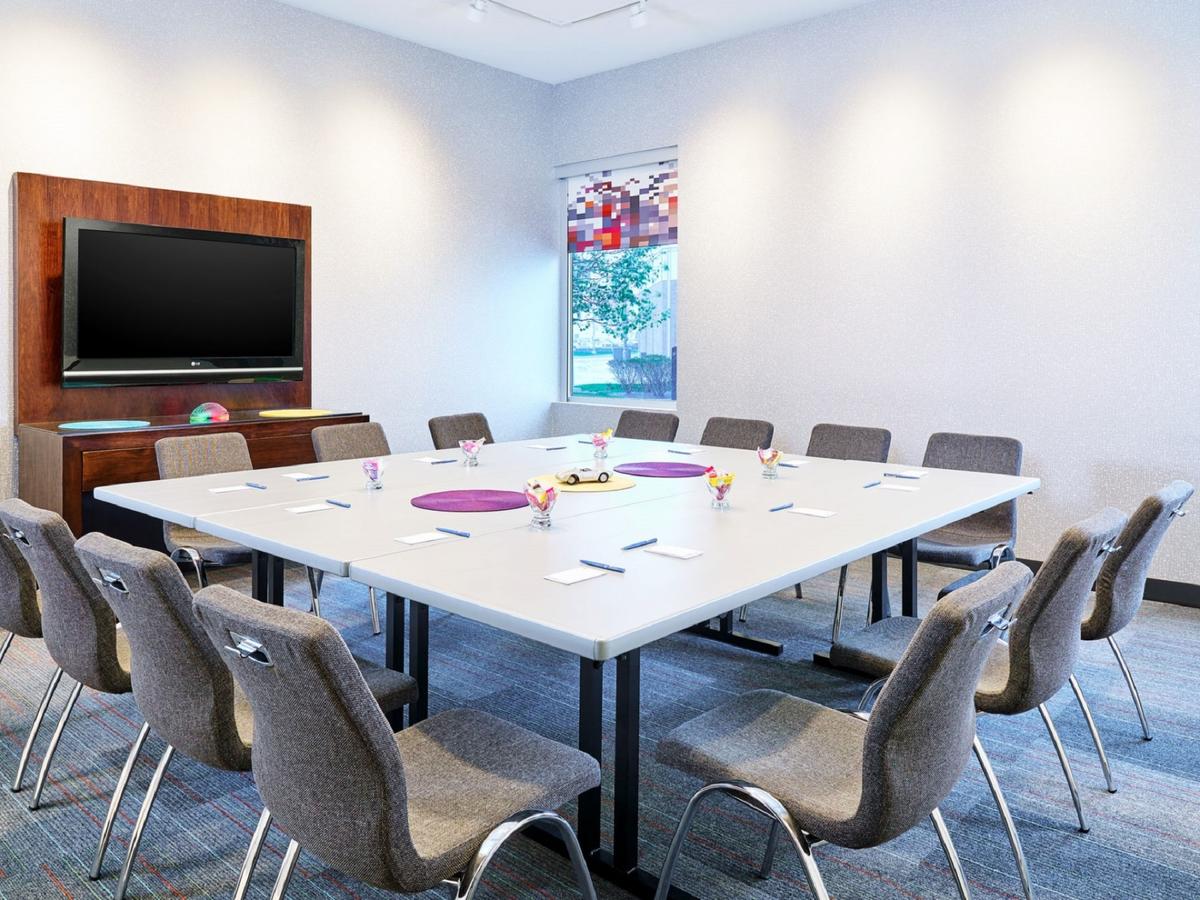 Aloft Chicago O'Hare - thumb 10