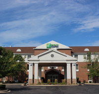 Holiday Inn Express Hotel  Suites Chicago-Algonquin - Orlando Tourists