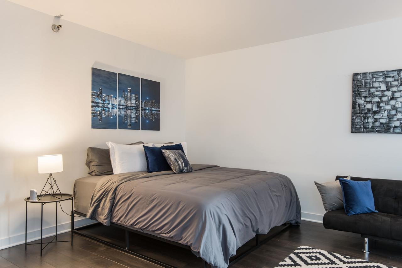 Gym+Pool+King Bed, Heart Of Loop - thumb 1