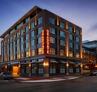 Graduate Bloomington - Orlando Tourists