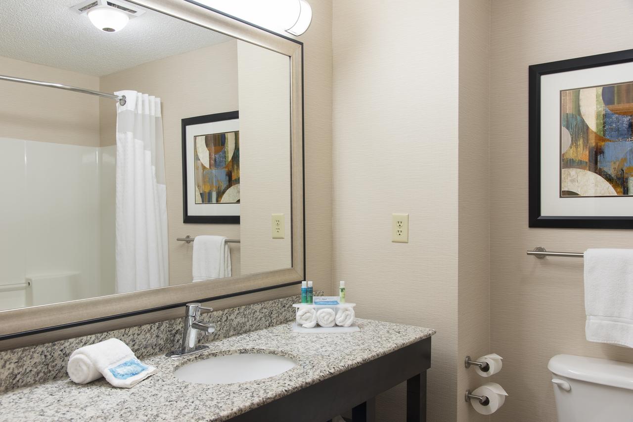 Holiday Inn Express Gas City - thumb 19