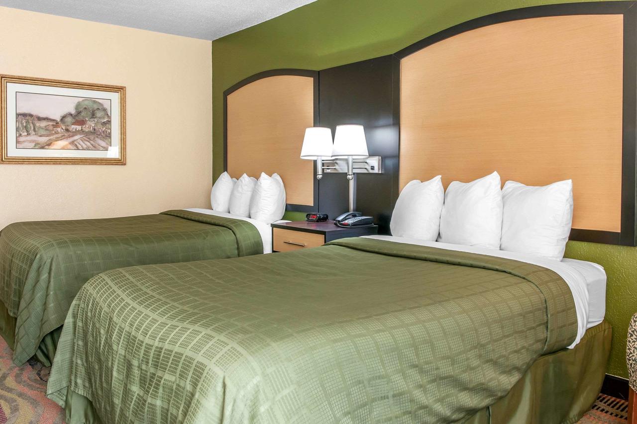 Quality Inn Logansport - thumb 9