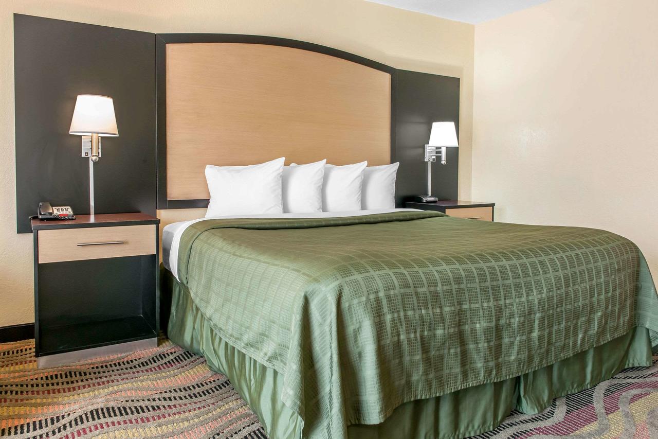 Quality Inn Logansport - thumb 28