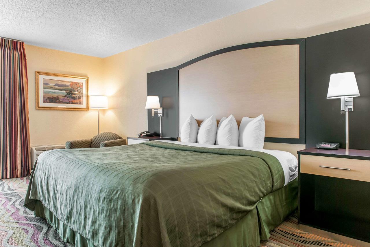 Quality Inn Logansport - thumb 20
