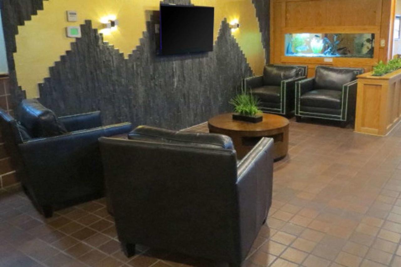 Quality Inn Logansport - thumb 22