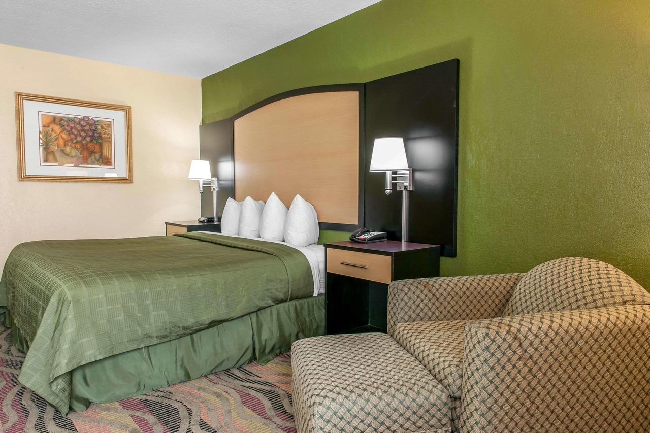 Quality Inn Logansport - thumb 6