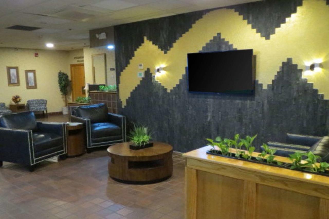 Quality Inn Logansport - thumb 2
