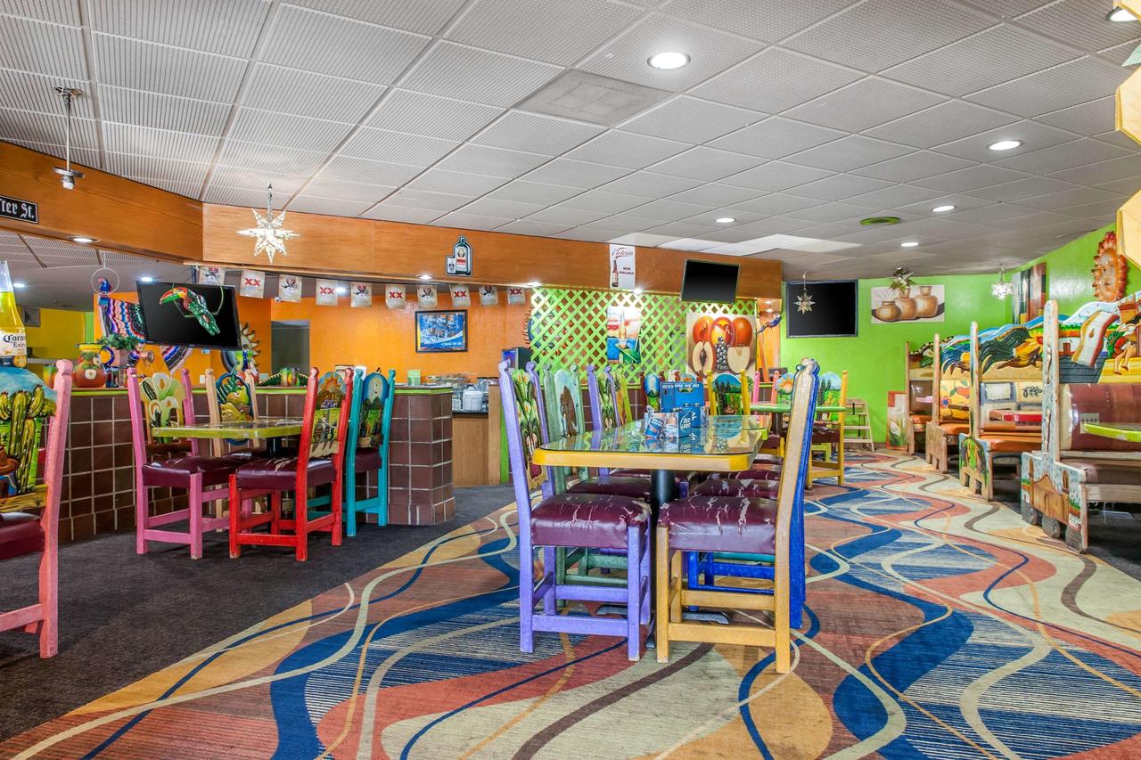 Quality Inn Logansport - thumb 21