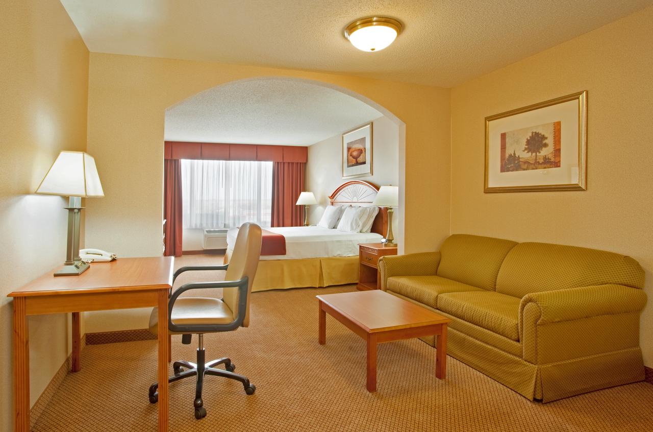 Holiday Inn Express Hotel & Suites Logansport - thumb 17