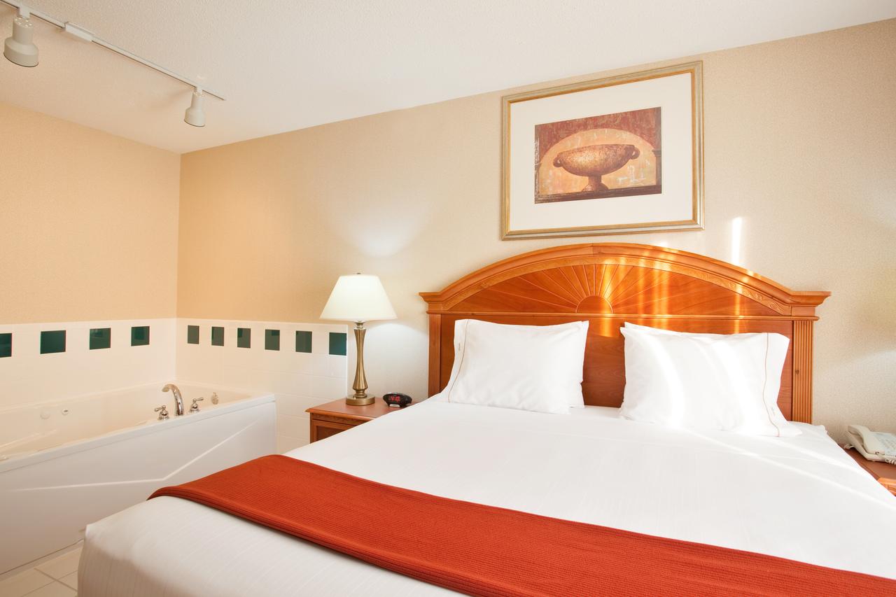 Holiday Inn Express Hotel & Suites Logansport - thumb 18