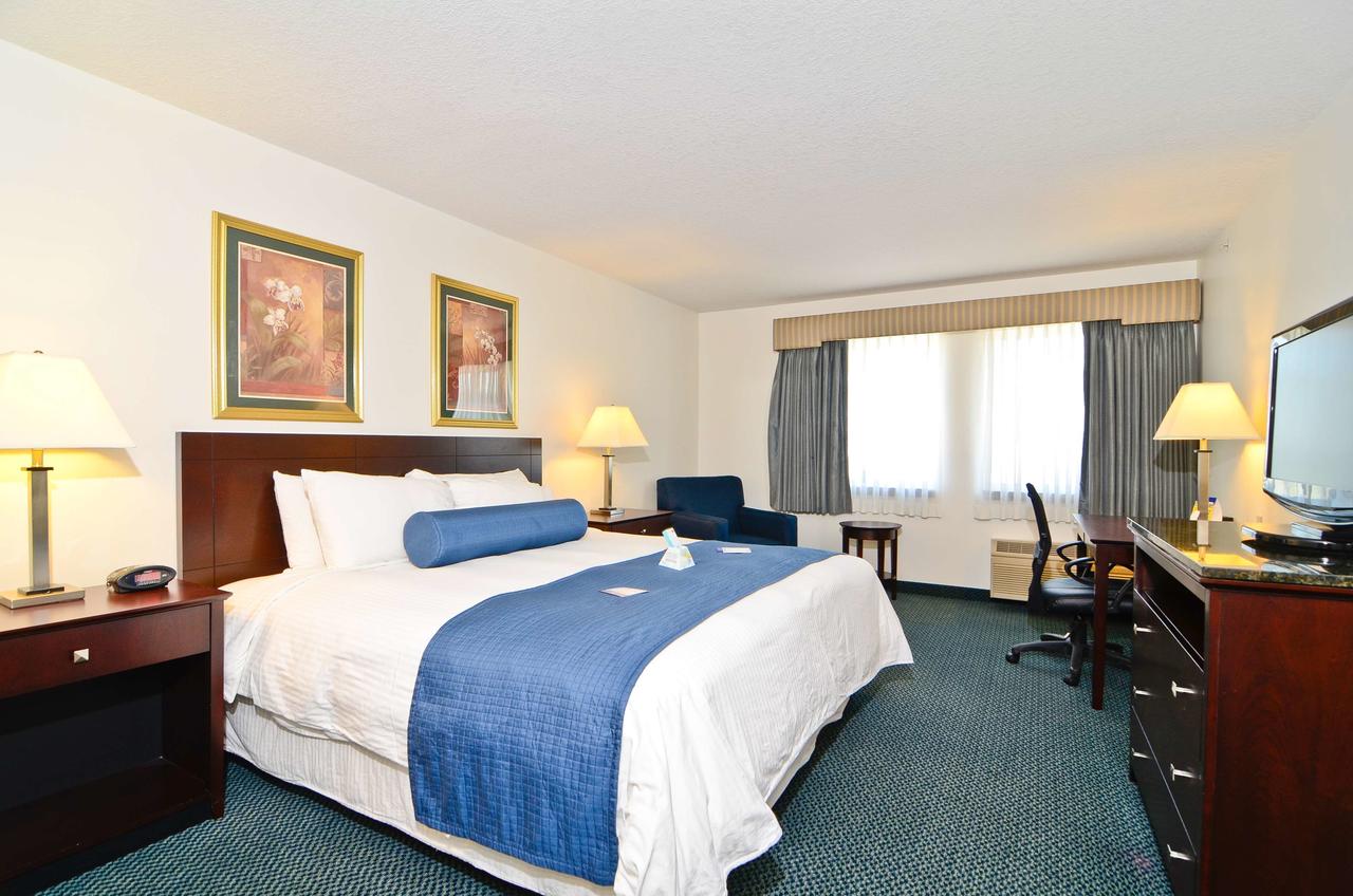 Best Western Plus Gas City - thumb 15