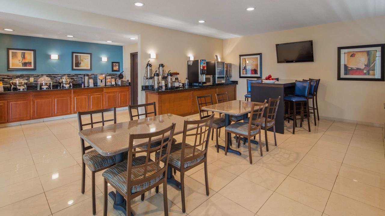 Best Western Plus Gas City - thumb 34