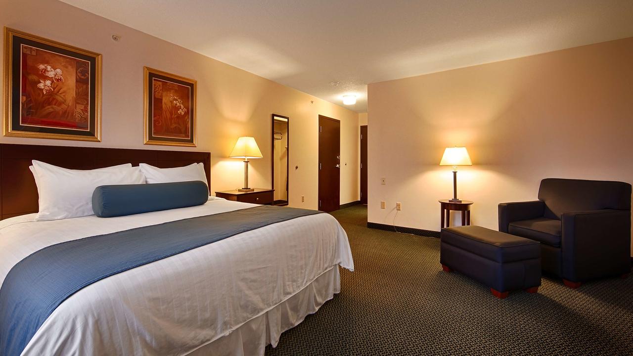 Best Western Plus Gas City - thumb 9