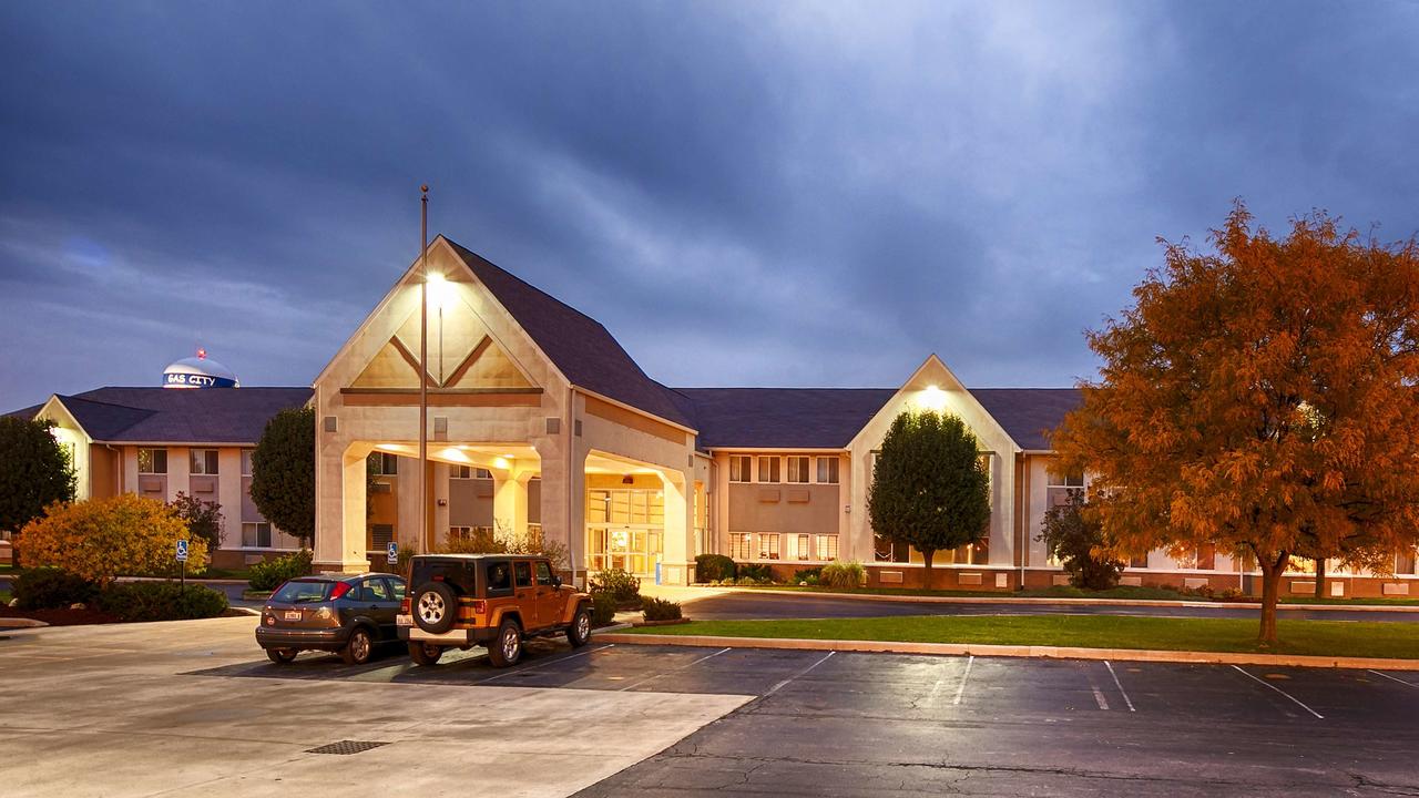 Best Western Plus Gas City - thumb 1