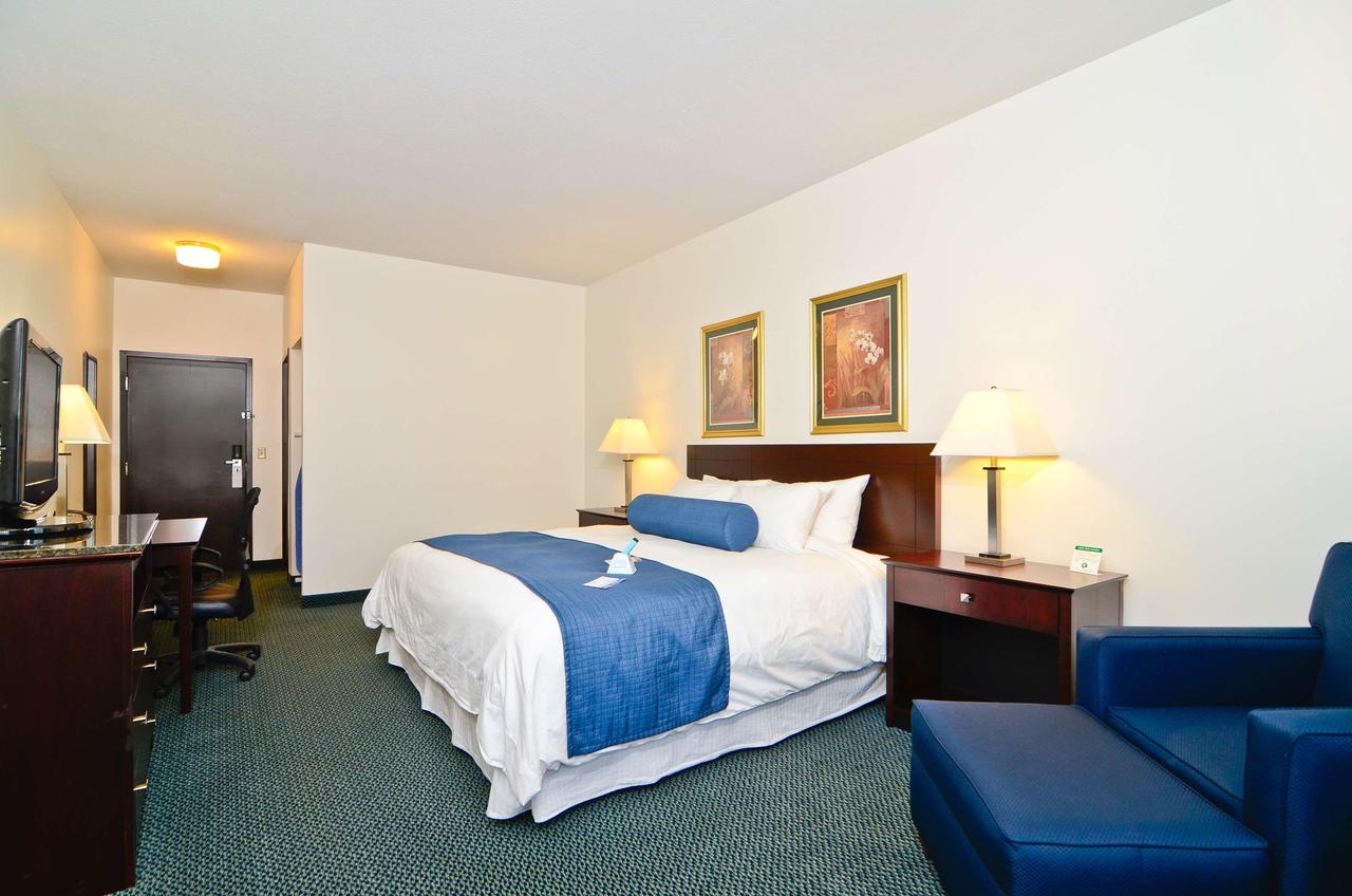 Best Western Plus Gas City - thumb 18