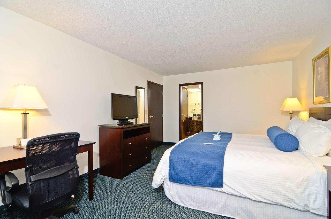 Best Western Plus Gas City - thumb 20