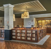 Graduate Iowa City - Orlando Tourists