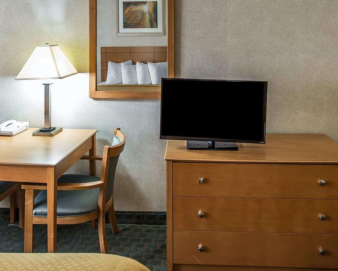 Quality Inn At Collins Road - thumb 6