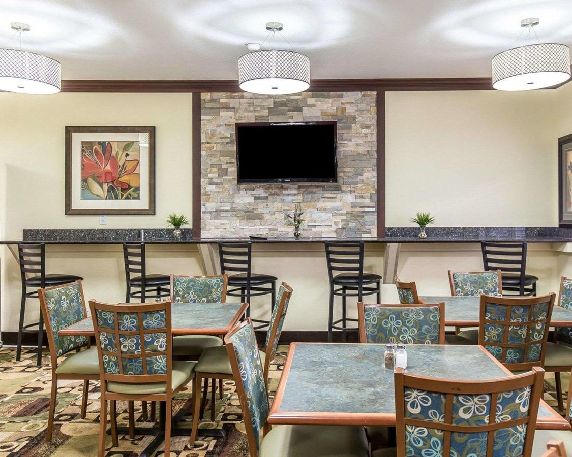 Quality Inn At Collins Road - thumb 8